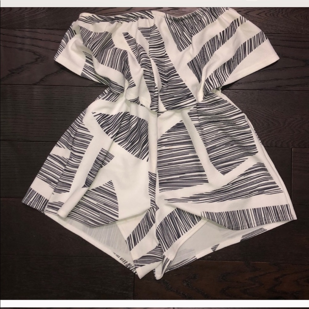 Strapless romper
